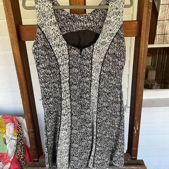 Vintage H&M Tailored Dress - Picture 2 of 3